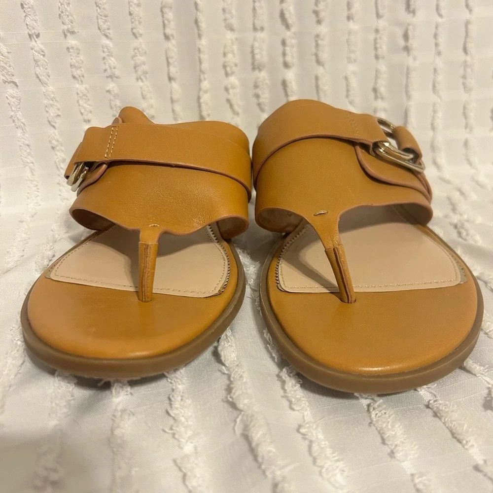 Essex Lane Women's 7 Tan Leather Thong Buckle Slide Sandals Flat Shoes